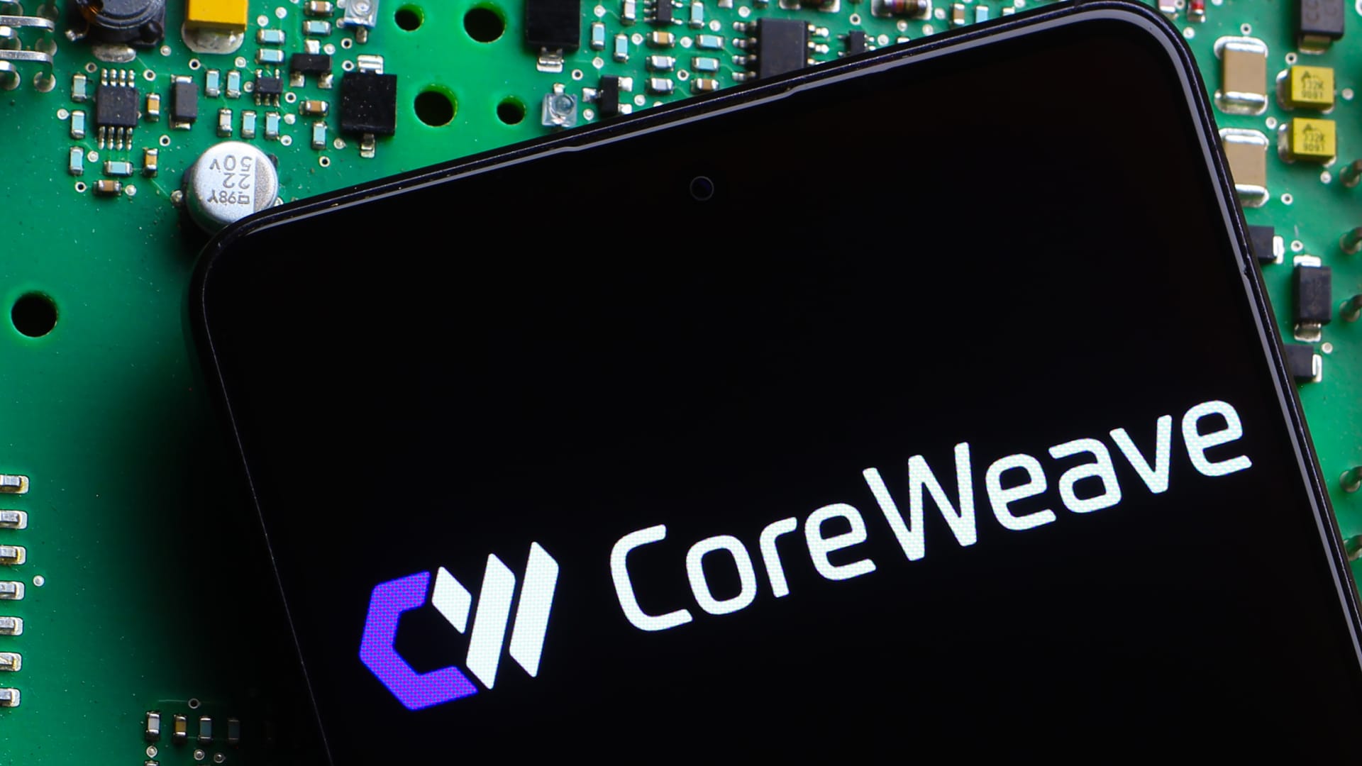 Чому менеджер Janus Henderson утримує облігації CoreWeave попри падіння