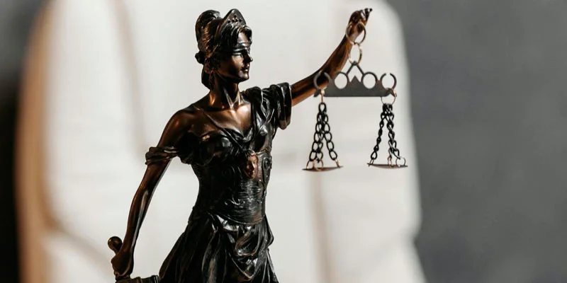 Збитки страховиків через ШІ: понад $100 млн від позовів юристів