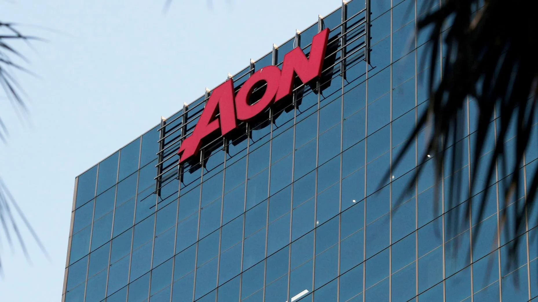 Aon збільшив страхування дата-центрів до $5 млрд: що це значить